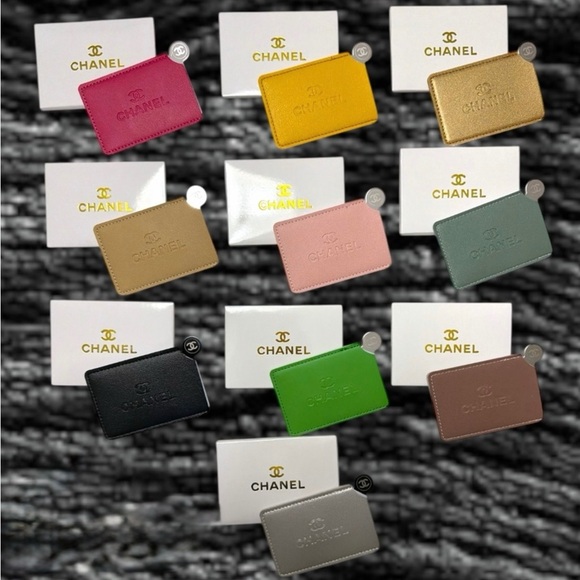 LIVE SHOW EXCLUSIVE CARDHOLDER - Picture 2 of 3